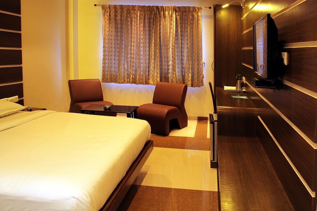 Sbs Grand Otel Coimbatore Oda fotoğraf