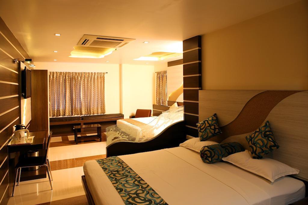 Sbs Grand Otel Coimbatore Oda fotoğraf